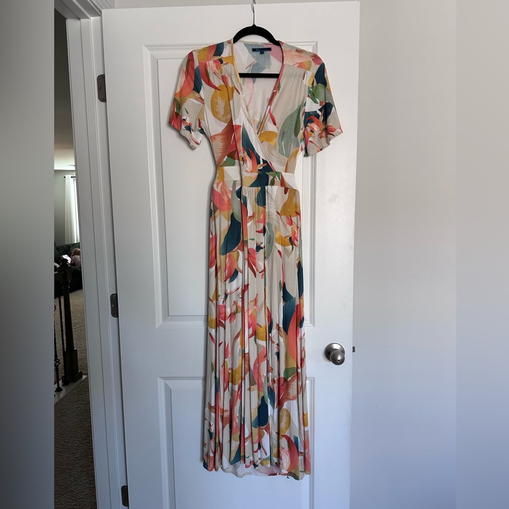 Shore open back maxi dress. Size medium